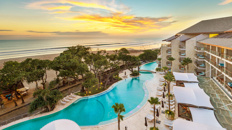 Double Six Luxury Hotel